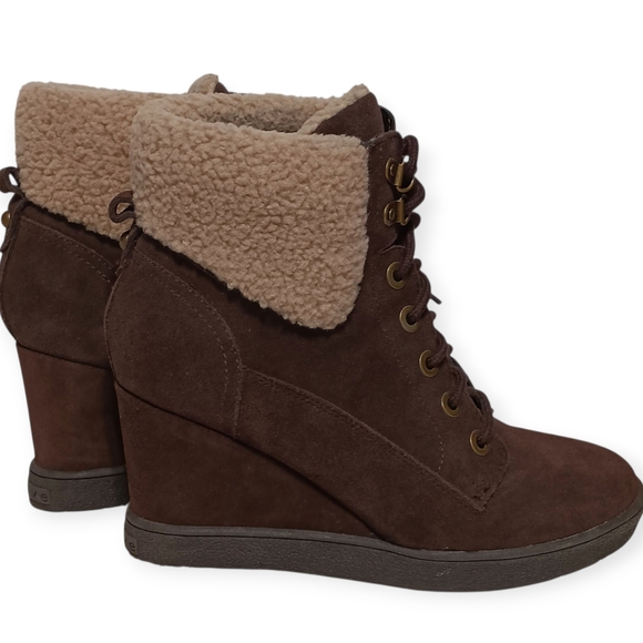 Easy Spirit Dark Brown Lace-Up Boots - Picture 3 of 7